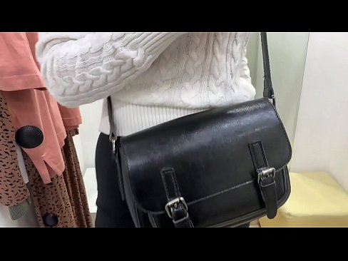 ❤️ 공공 자위 의 젊 bitch feralberry 가 a 도 에 이 피팅 룸 ❌ 포르노 우리 ️❤
